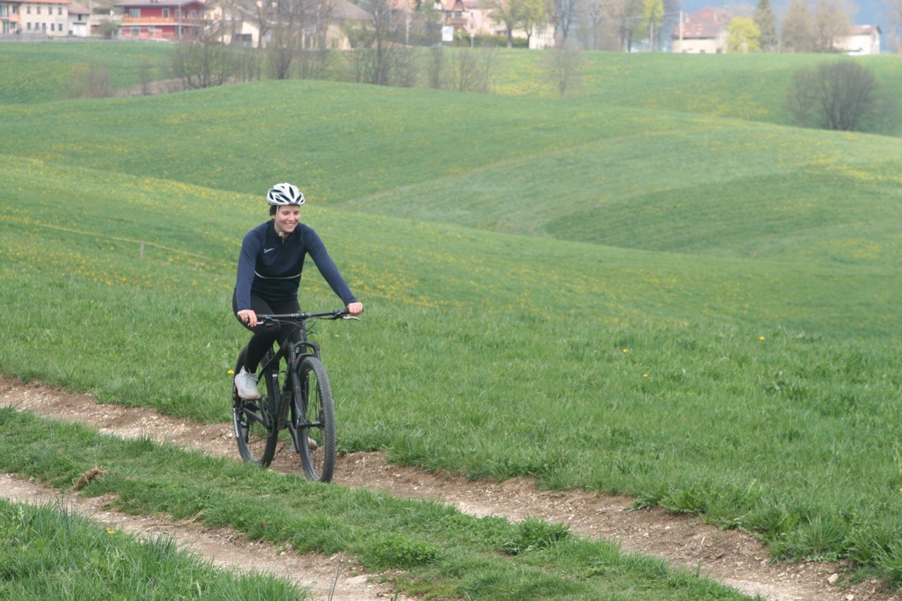 Tramonto in bici sulle montagne